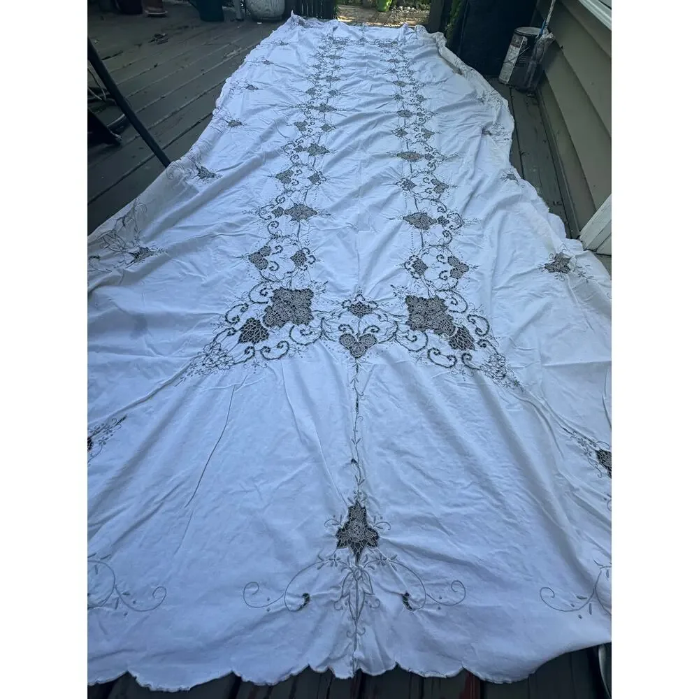 Vintage Tablecloth Embroidered 140x60” gray off white Scalloped Edge cutout